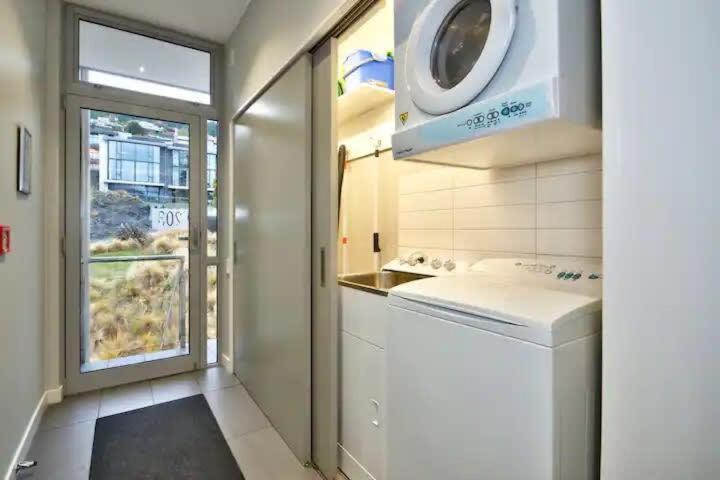 Luxury Lakeview 2 Bedroom Apartment Queenstown Zewnętrze zdjęcie